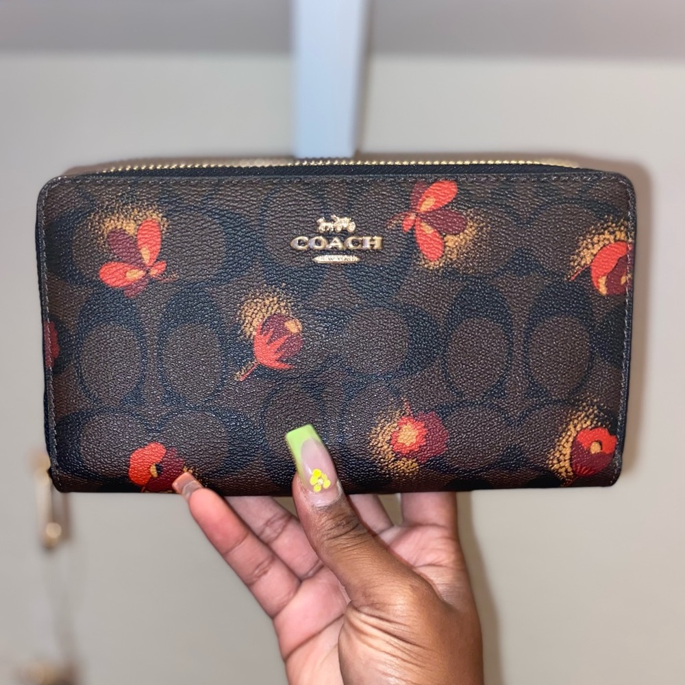 Coach Long Zip Around Wallet In Signature Canvas W/ Pop Floral Print